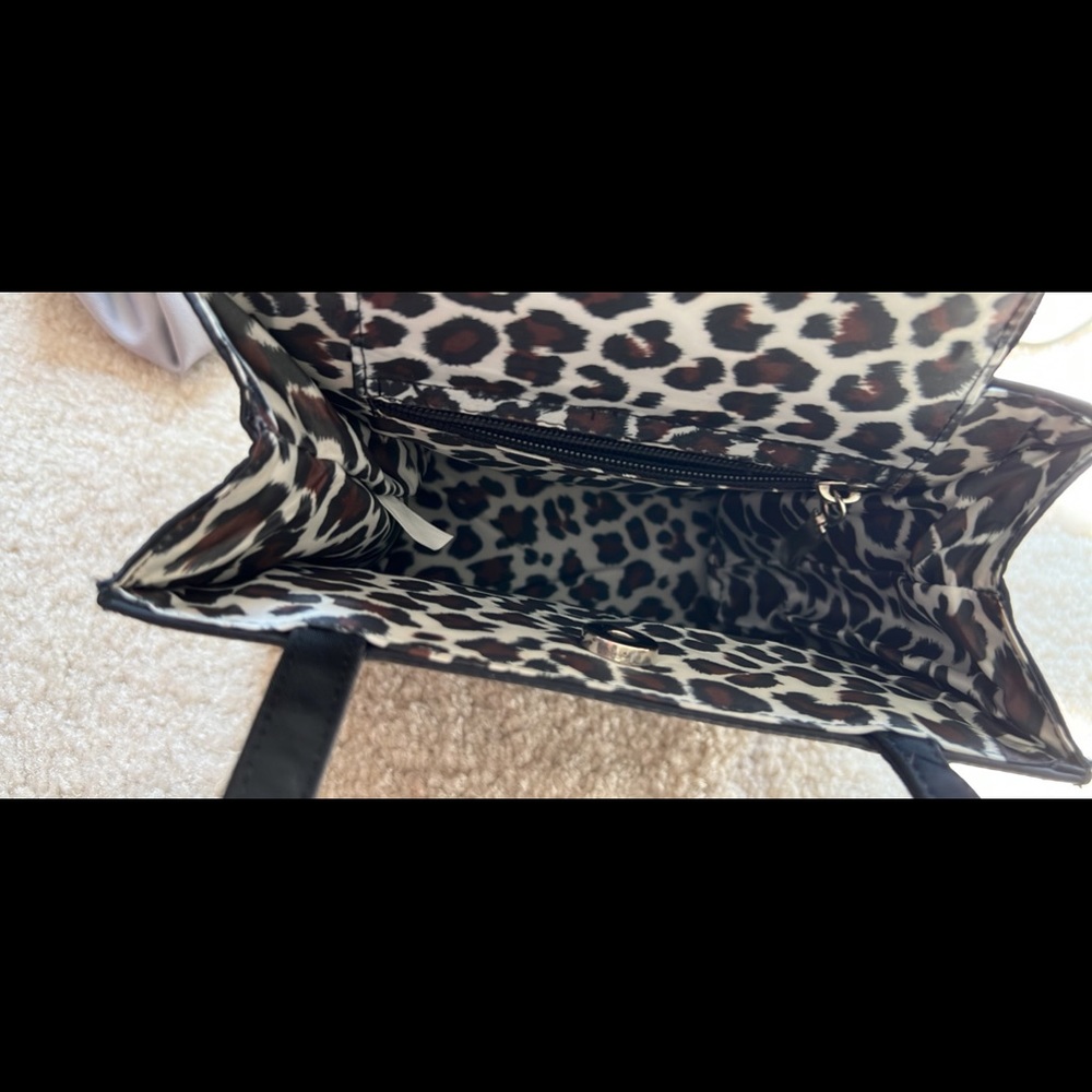 Black Purse - Picture 2 of 2